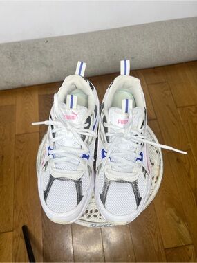 Puma White Kids Sneakers with Blue and Pink Accents